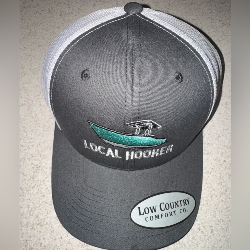 Local Hooker Low Country Comfort CO like new